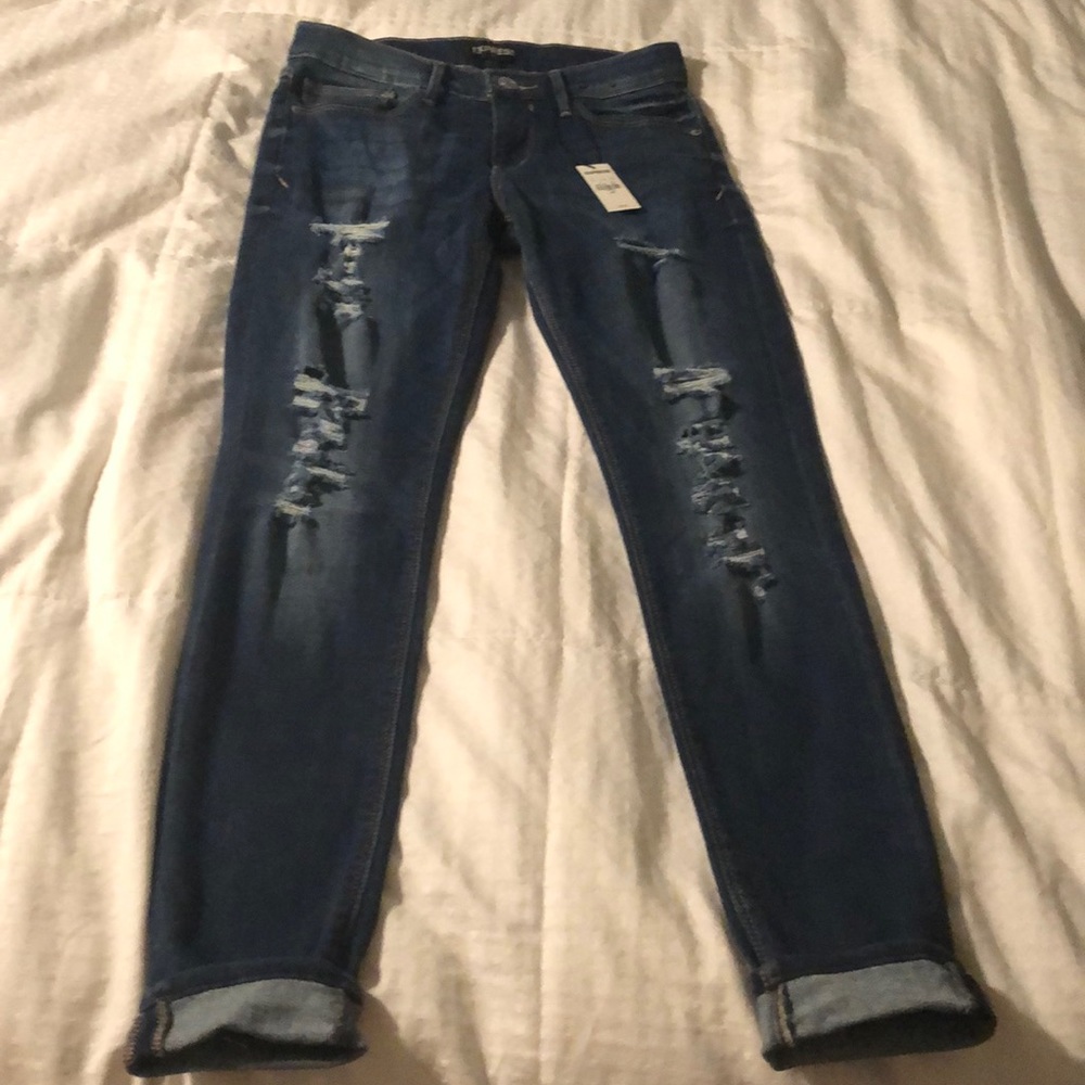 NWT Express skinny jeans. Distressed Denim